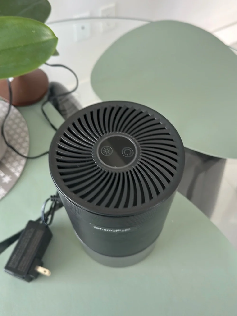Closet Dehumidifier – Compact Moisture Remover